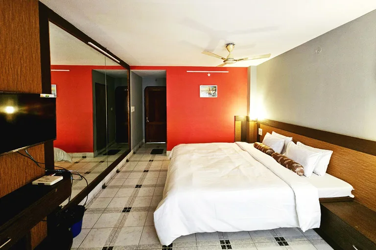 Deluxe Double AC Room